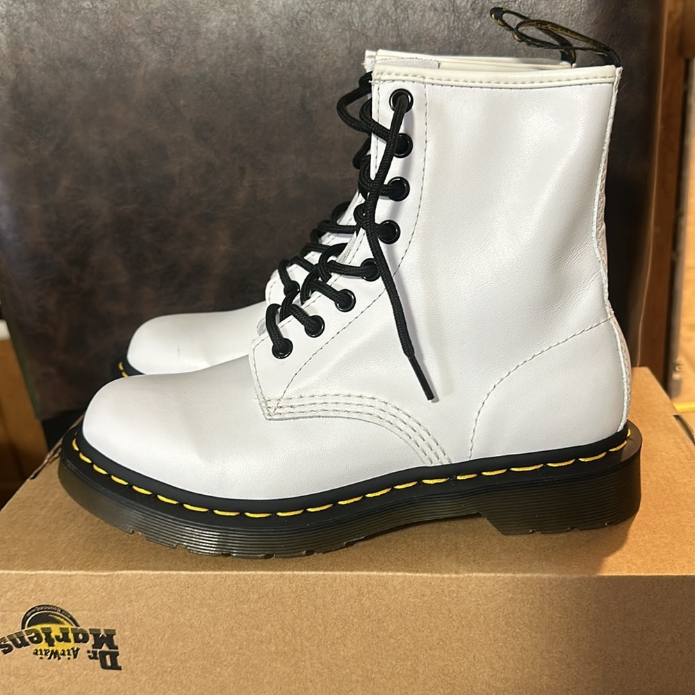 Dr. Martens 1460 Softy T Boots: WHITE: NEW IN BOX: SIZE US 6